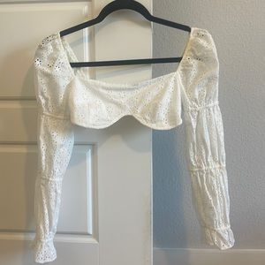 Like-New Sabo Skirt Long Sleeve Crop-Top